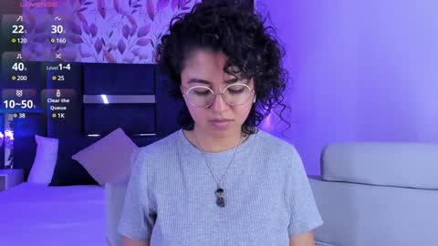 Snapshot of amarettho chatting on 01/16/25, 05:23 Emily online show from 01/16/25, 05:23