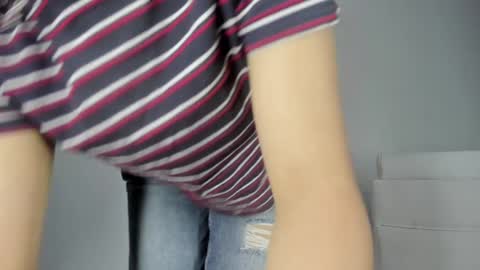 Snapshot of amarettho chatting on 01/25/25, 10:51 Emily online show from 01/25/25, 10:51