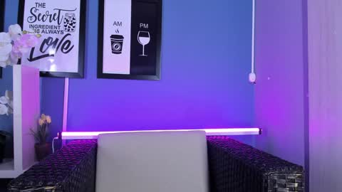 Snapshot of amarettho chatting on 01/31/25, 11:35 Emily online show from 01/31/25, 11:35