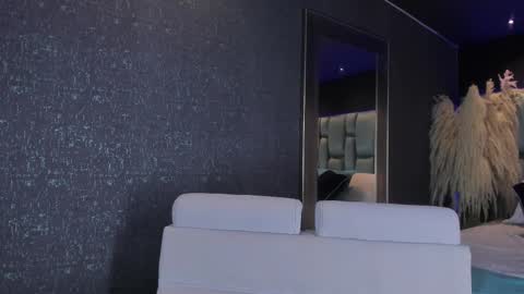 Snapshot of amarettho chatting on 02/28/25, 03:59 Emily online show from 02/28/25, 03:59