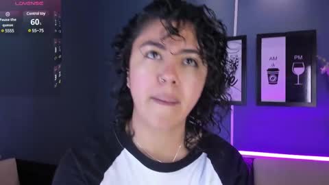 Snapshot of amarettho chatting on 03/04/25, 11:29 Emily online show from 03/04/25, 11:29