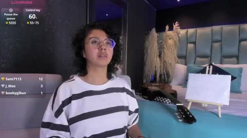 Snapshot of amarettho chatting on 03/10/25, 02:59 Emily online show from 03/10/25, 02:59