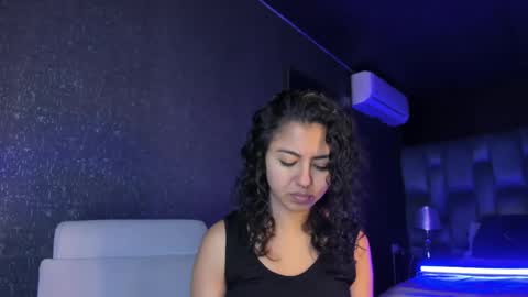 Snapshot of amarettho chatting on 05/22/26, 11:16 Emily online show from 05/22/26, 11:16