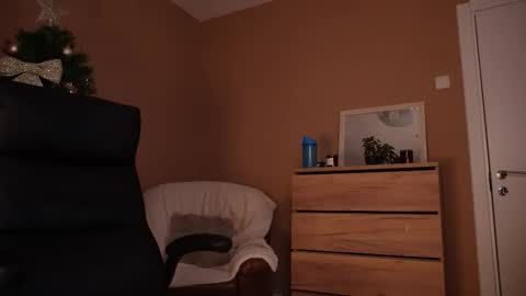 amateur_fitbabex online show from 12/18/25, 07:14