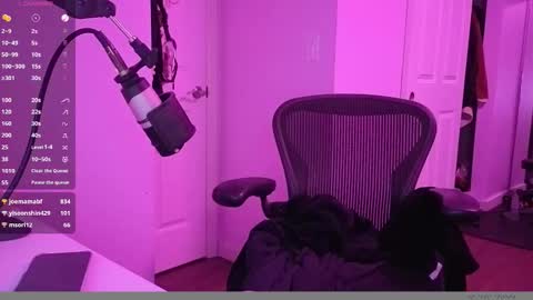 leash online show from 02/15/26, 07:51