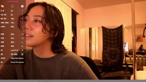 Snapshot of amateuroras chatting on 05/20/26, 05:13 leash online show from 05/20/26, 05:13