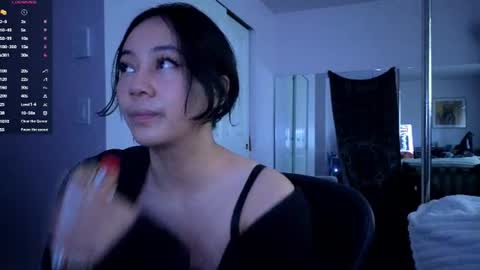 Snapshot of amateuroras chatting on 06/08/26, 02:34 leash online show from 06/08/26, 02:34