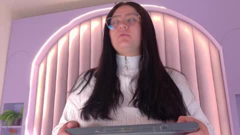 Snapshot of amatistasky__ chatting on 05/28/26, 11:29 AMATISTA online show from 05/28/26, 11:29