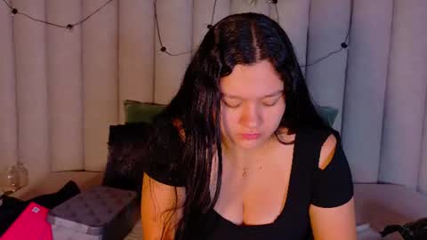 Snapshot of amatistasky__ chatting on 06/16/26, 11:35 AMATISTA online show from 06/16/26, 11:35