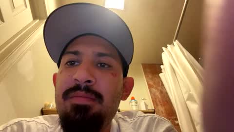 Snapshot of amature59 chatting on 01/26/25, 02:24 Jamesy online show from 01/26/25, 02:24