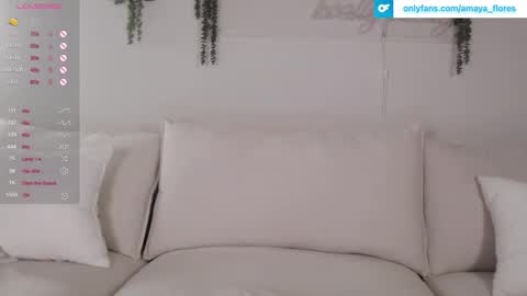 Snapshot of amaya_floress chatting on 10/28/25, 05:11 amaya_floress online show from 10/28/25, 05:11