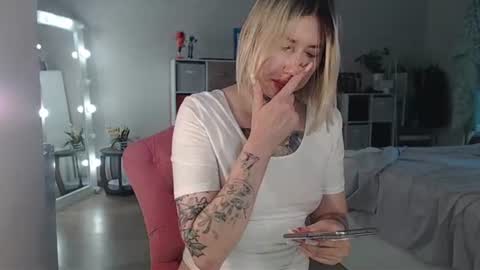 Snapshot of amayamalina chatting on 08/05/26, 03:48 Malina online show from 08/05/26, 03:48