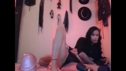 amayamillarodriguez online show from 12/12/24, 06:42