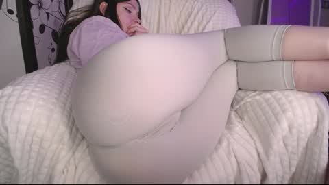 Snapshot of amazing_agness chatting on 12/20/24, 09:54 amazing_agness online show from 12/20/24, 09:54