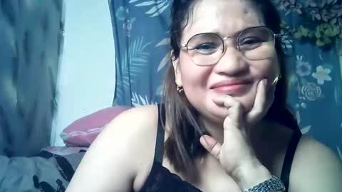 amazing angel online show from 04/14/26, 09:48