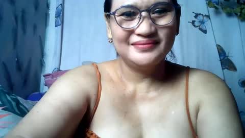 Snapshot of amazing_angel22 chatting on 06/23/26, 09:51 amazing angel online show from 06/23/26, 09:51