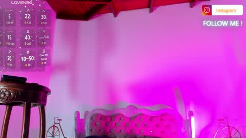 Tifany  online show from 04/10/26, 02:00