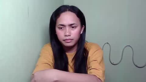 YELLA online show from 12/21/25, 03:13