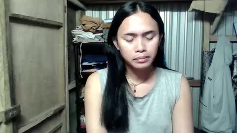 Snapshot of amazing_yella69 chatting on 06/05/26, 12:17 YELLA online show from 06/05/26, 12:17