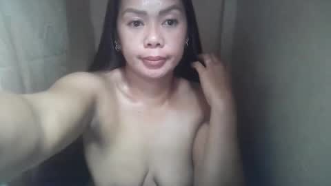 Snapshot of amazingass4u chatting on 05/12/26, 10:51 SizzlingAss4u online show from 05/12/26, 10:51