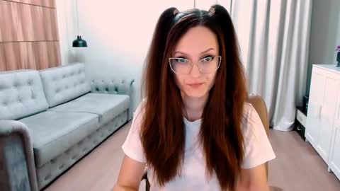 Izza online show from 01/07/25, 02:19