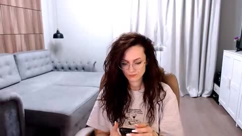 Izza online show from 03/03/25, 10:06