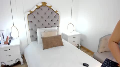 Sara online show from 03/04/25, 11:29