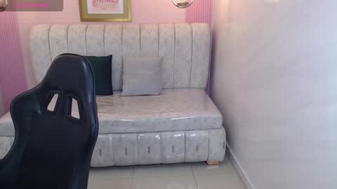 Snapshot of ambar_fox_s chatting on 10/02/25, 03:02 Ambar online show from 10/02/25, 03:02