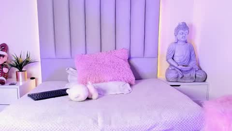 ambar_gh1 online show from 02/25/26, 03:27