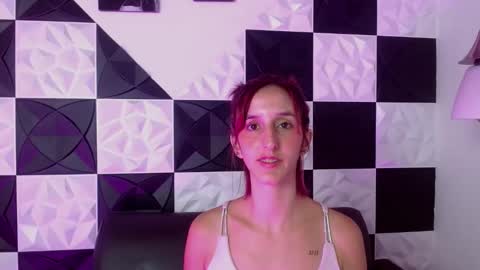 ambar_roux1 online show from 02/13/25, 06:27