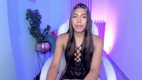 Snapshot of ambarfox1 chatting on 02/09/25, 03:23 Ambar online show from 02/09/25, 03:23