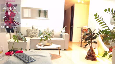 Snapshot of ambarhill chatting on 12/23/24, 01:18 Ambar online show from 12/23/24, 01:18