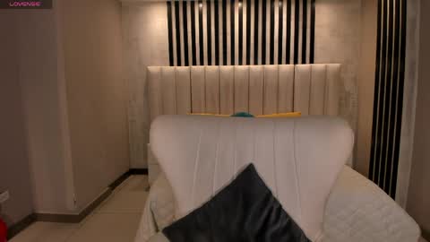 Ambar  online show from 04/09/26, 11:04