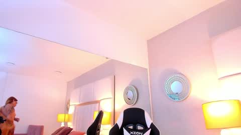 AmbarSantany  online show from 02/03/25, 11:47