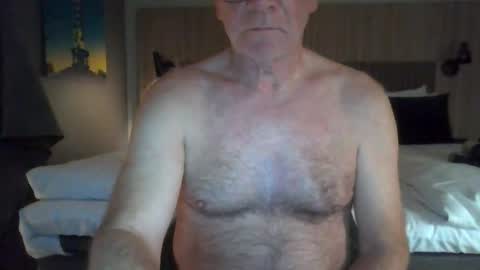 Snapshot of ambassador54 chatting on 10/07/25, 11:24 Ambassador54 online show from 10/07/25, 11:24
