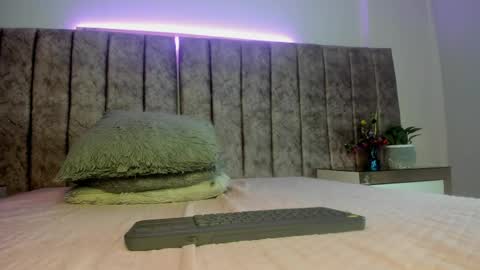  Amber  online show from 04/24/26, 12:18