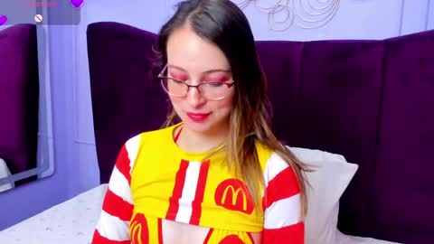 Snapshot of ambeerrwood_ chatting on 03/09/25, 11:47 . Amber Wood . online show from 03/09/25, 11:47