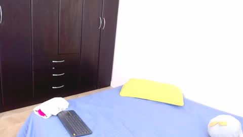 ambel_rose online show from 11/16/25, 06:46