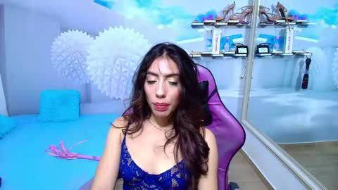 Snapshot of ambel_rose chatting on 05/09/26, 03:34 ambel_rose online show from 05/09/26, 03:34
