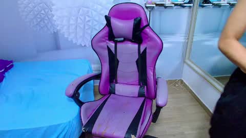 Snapshot of ambel_rose chatting on 05/11/26, 02:06 ambel_rose online show from 05/11/26, 02:06