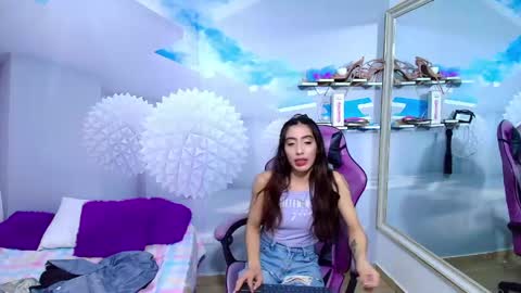 Snapshot of ambel_rose chatting on 05/13/26, 07:06 ambel_rose online show from 05/13/26, 07:06