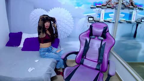 Snapshot of ambel_rose chatting on 05/16/26, 04:09 ambel_rose online show from 05/16/26, 04:09