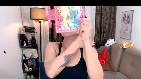 amber online show from 10/28/25, 10:56