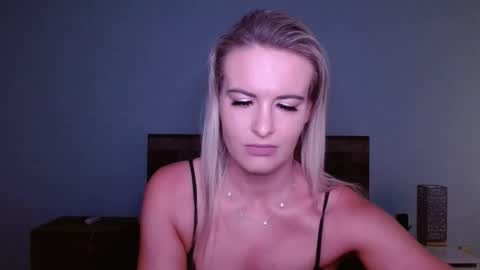 Amber online show from 04/20/26, 02:31