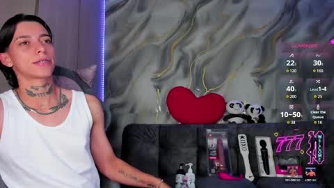 Snapshot of amber_adams_ chatting on 04/30/26, 07:42 Amber online show from 04/30/26, 07:42