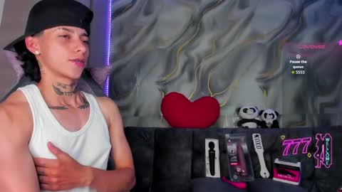 Snapshot of amber_adams_ chatting on 05/08/26, 06:46 Amber online show from 05/08/26, 06:46