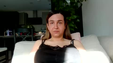Elena online show from 10/21/25, 12:50