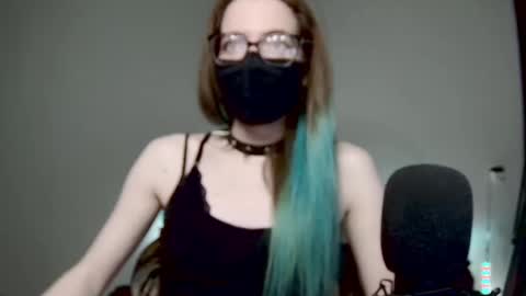 Snapshot of amber_candyfloss chatting on 03/06/25, 02:30 Amber non-nude model online show from 03/06/25, 02:30