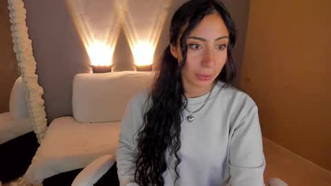 amber_curly online show from 03/03/25, 11:35