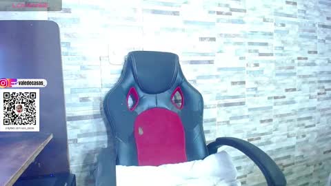 Snapshot of amber_kholin chatting on 02/10/25, 03:03 scarlett online show from 02/10/25, 03:03